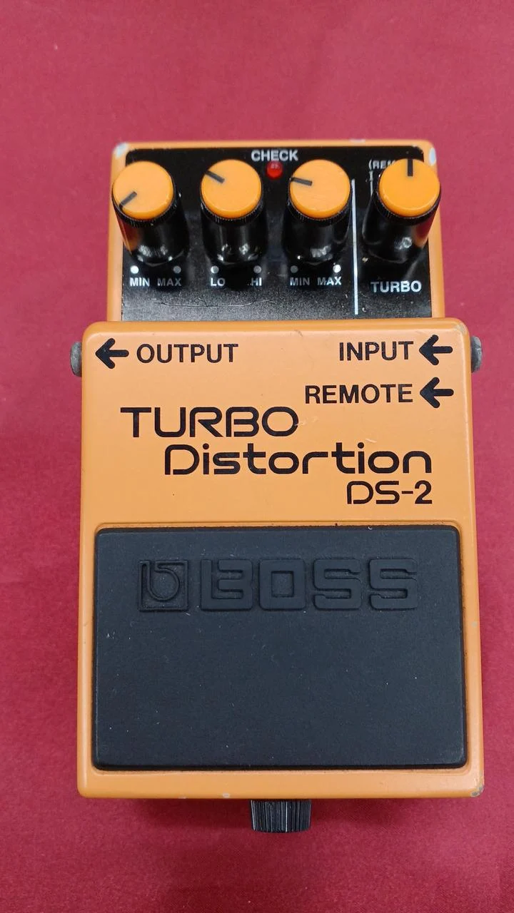 BOSS DS-2 Effektpedal
