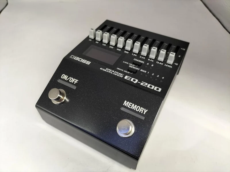 BOSS Grafik-Equalizer EQ-200