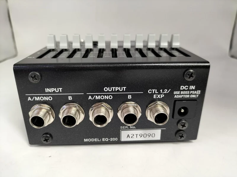 BOSS Grafik-Equalizer EQ-200