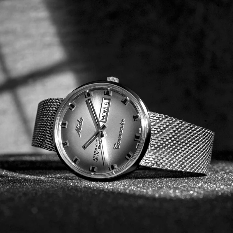 Commander Shade 37mm - Silver on Bracelet