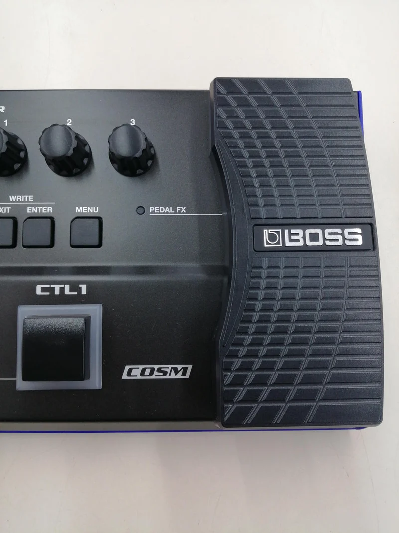 BOSS Multi-Effektgerät GT-1