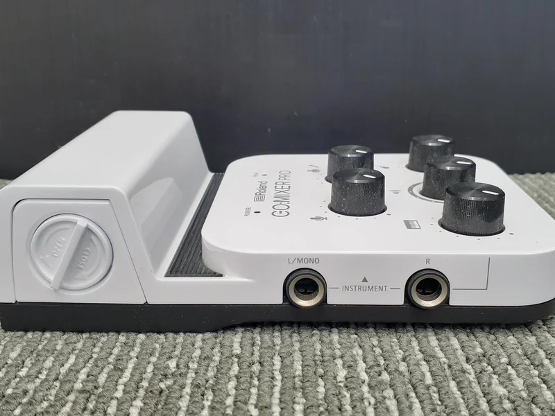 ROLAND Audio Interface GO: MIXER