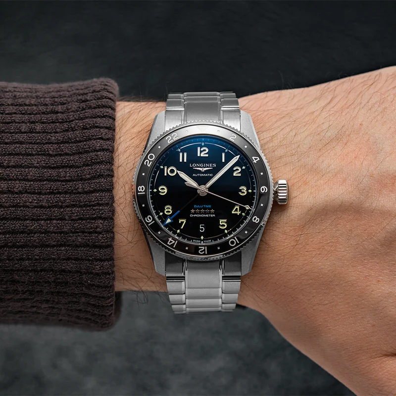 Spirit Zulu Time 39mm - Black on Bracelet
