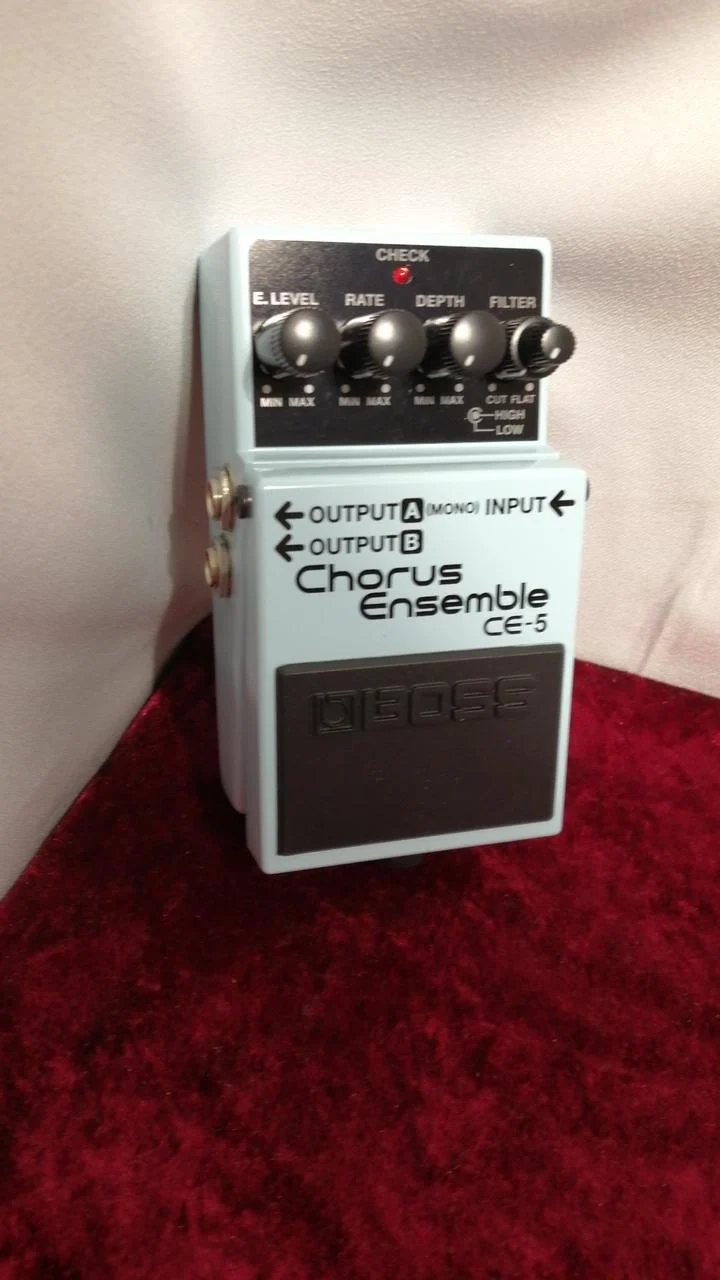 BOSS Effektpedal: CE-5