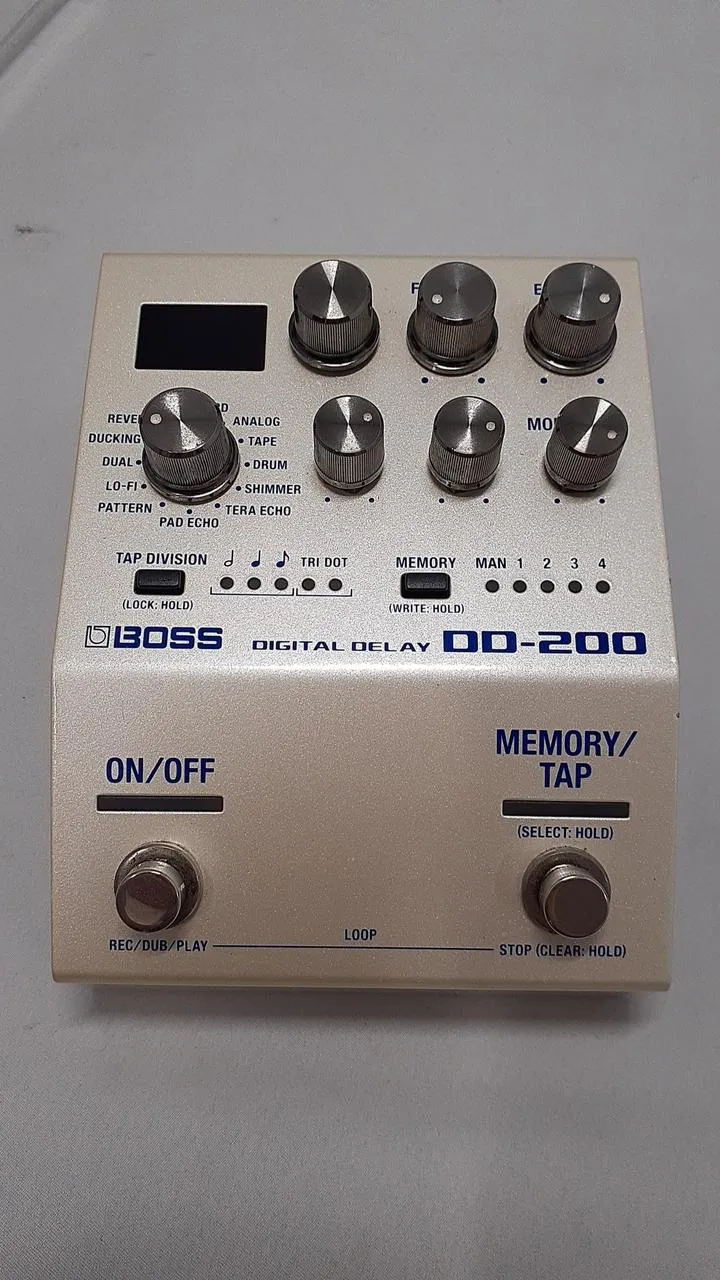 BOSS Effektpedal DD-200
