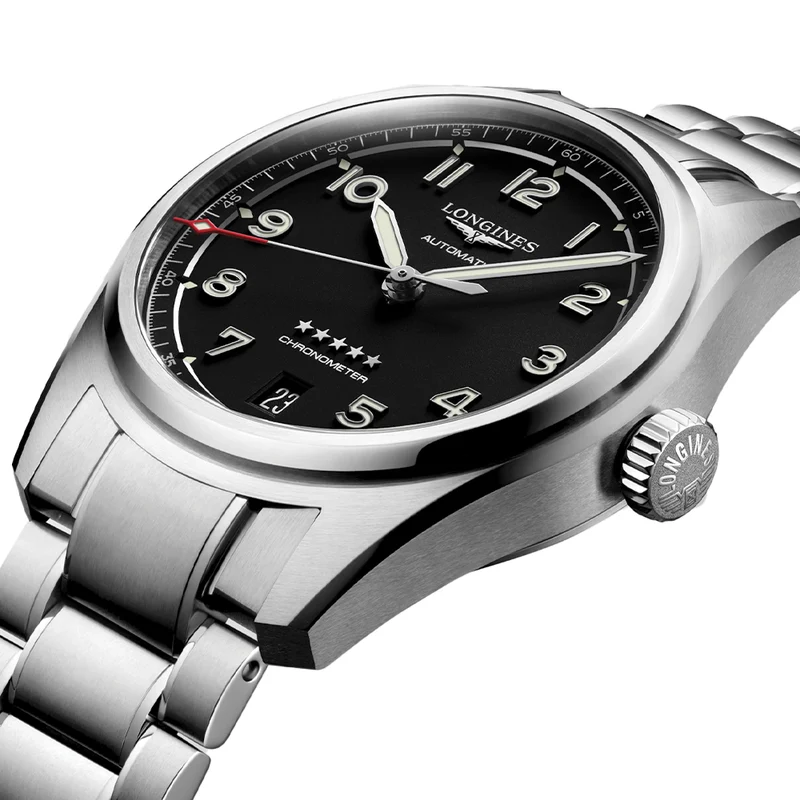 Spirit 37mm - Black on Bracelet
