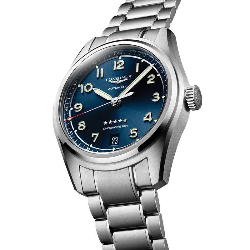 Spirit 37mm - Blue on Bracelet