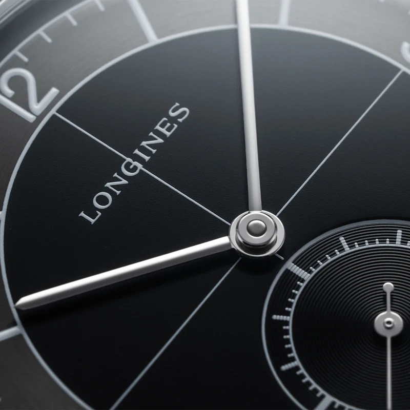 Heritage Classic Sector Dial 38.5mm - Black on Bracelet
