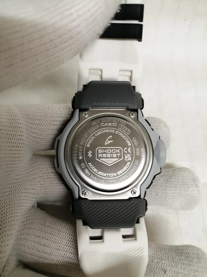 CASIO G-SHOCK SCHWARZ/WEISS/GBD-100