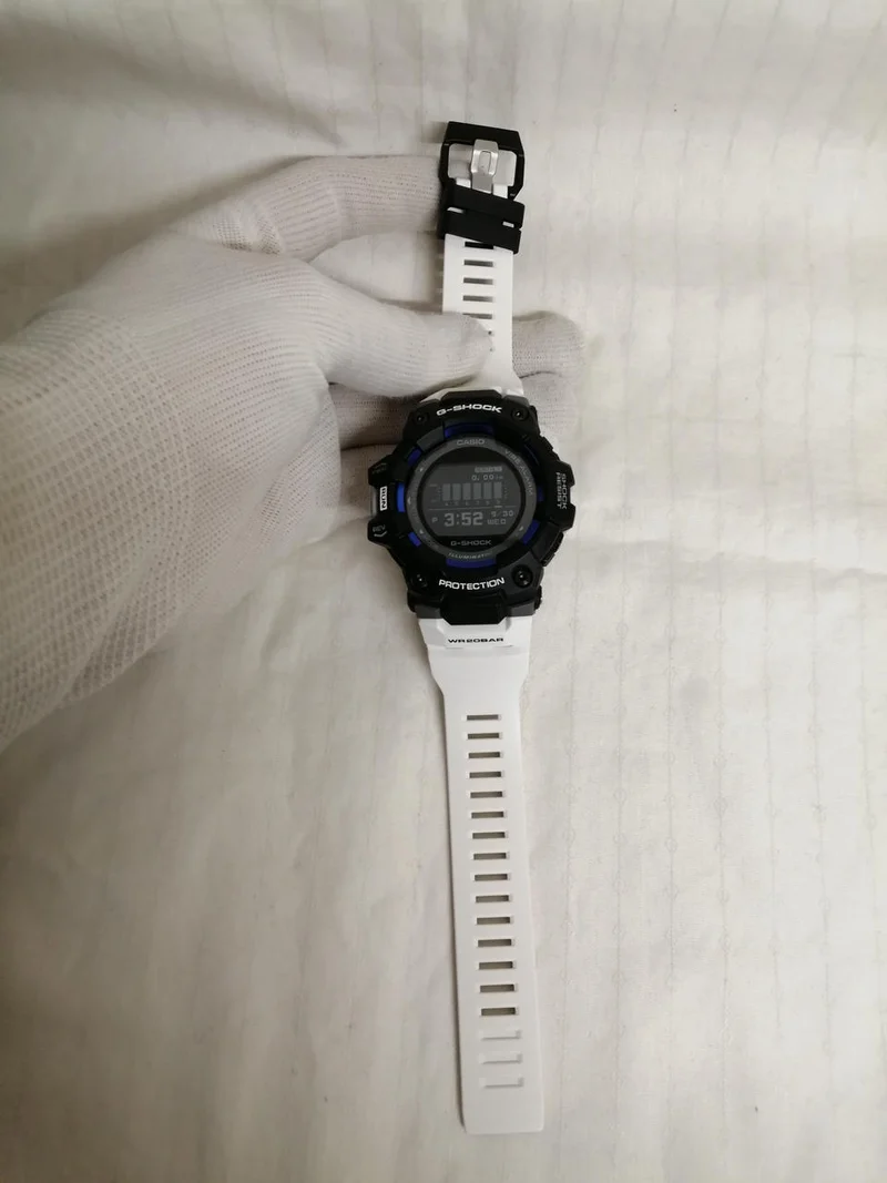 CASIO G-SHOCK SCHWARZ/WEISS/GBD-100