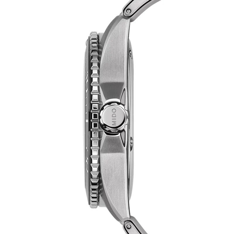 Ocean Star 200C 42.5mm - Grey on Bracelet