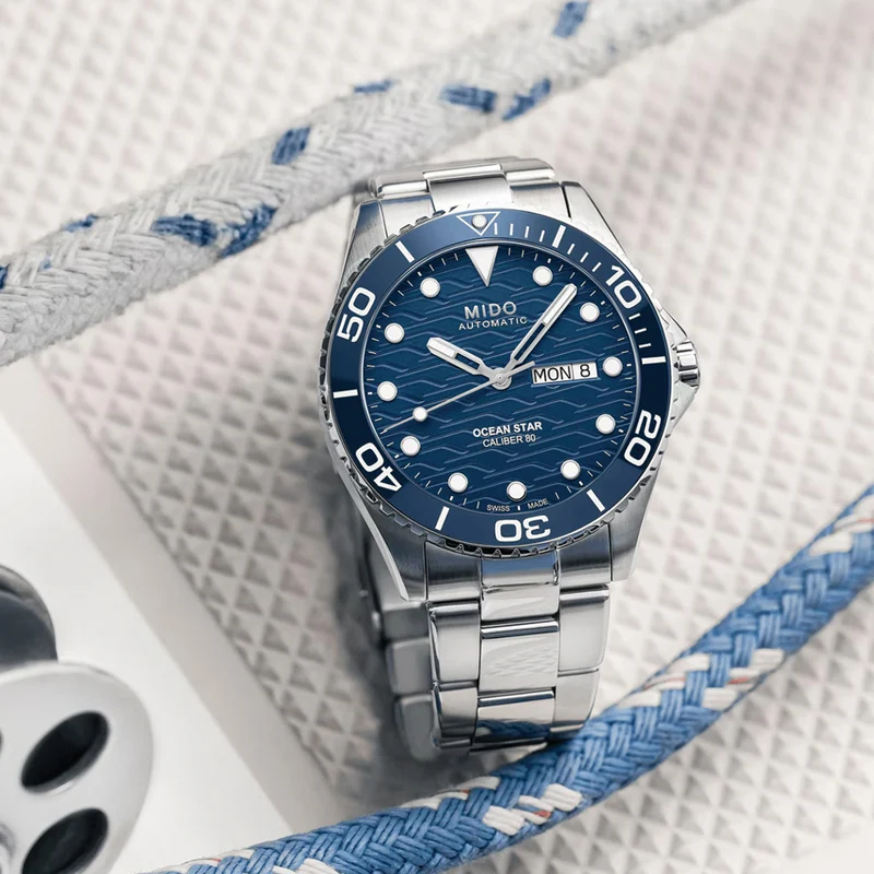 Ocean Star 200C 42.5mm - Blue on Bracelet
