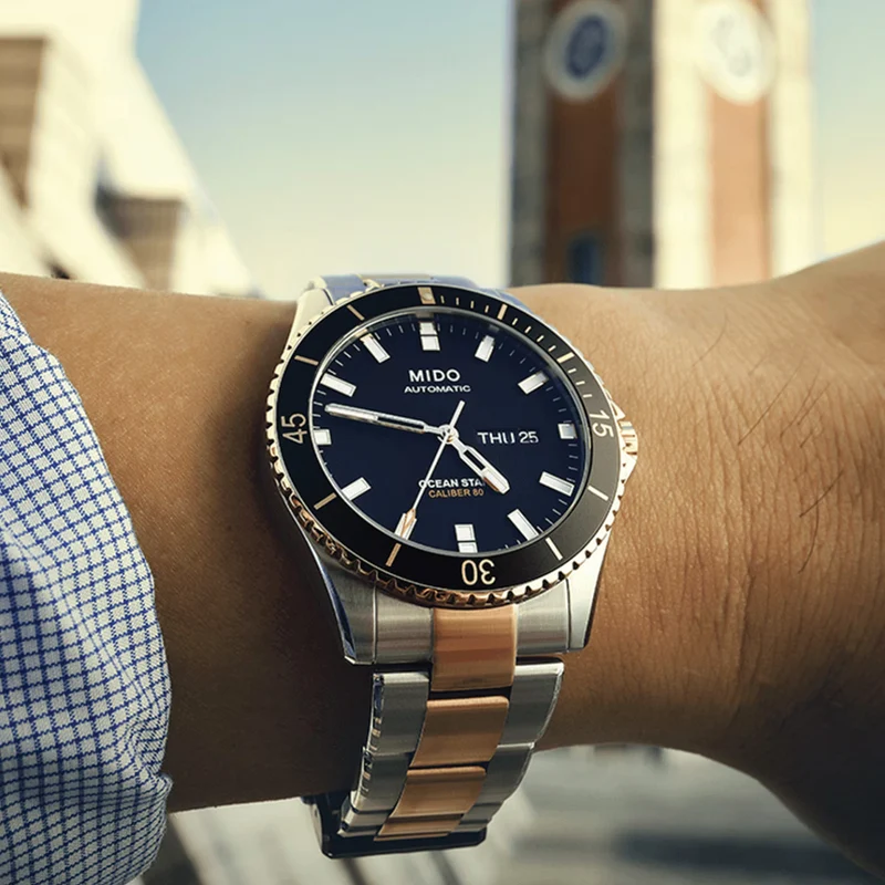 Ocean Star Captain Two-Tone 42.5mm - Black on Bracelet