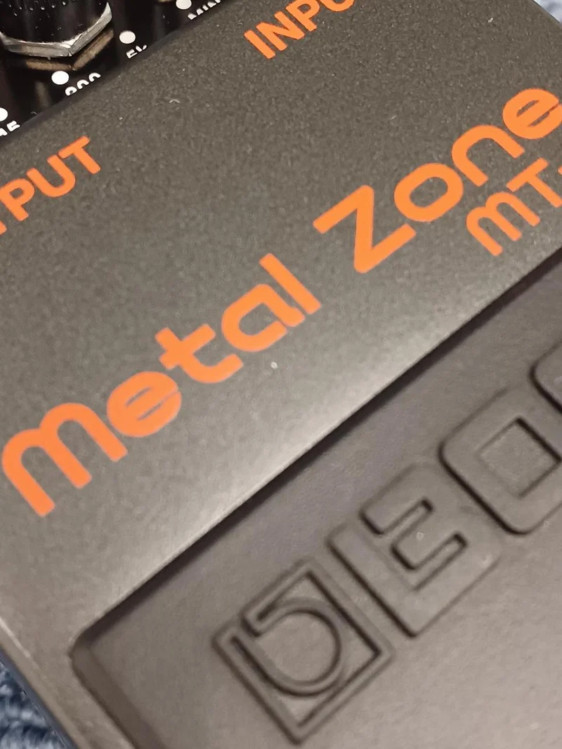 BOSS Effektpedal MT-2