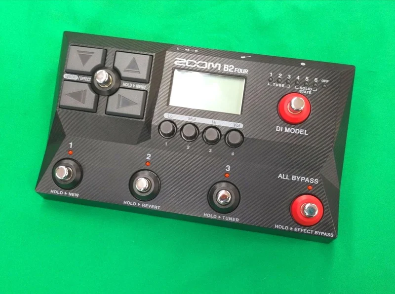 ZOOM Bass Multi-Effektpedal B2FOUR