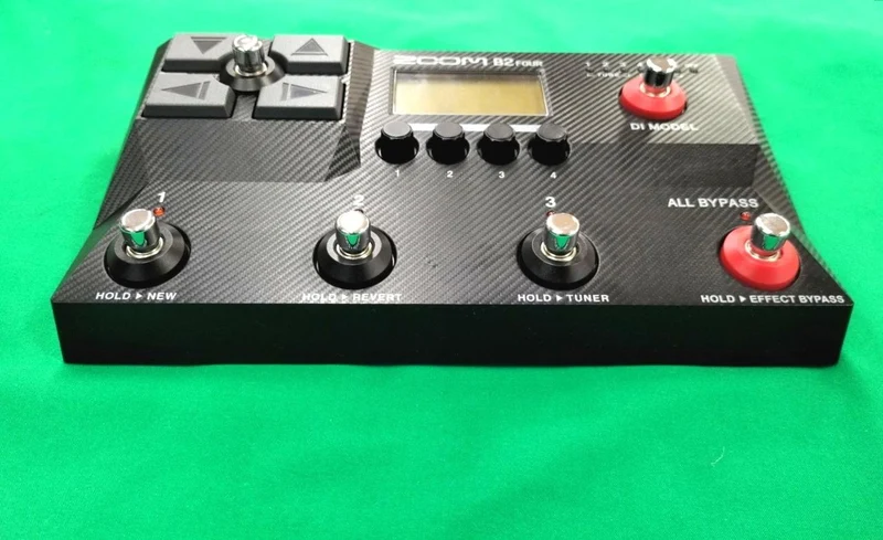 ZOOM Bass Multi-Effektpedal B2FOUR