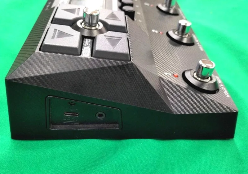ZOOM Bass Multi-Effektpedal B2FOUR