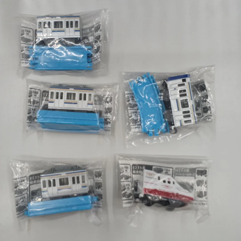 TAKARA TOMY Kapselspielzeug Plarail