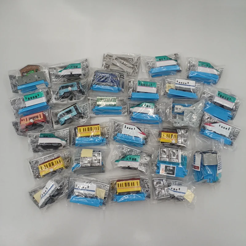 TAKARATOMY Kapselspielzeug Plarail