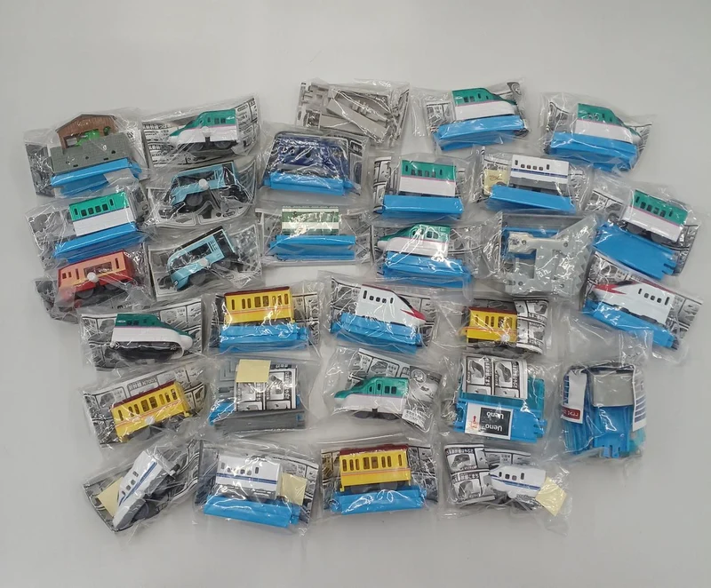 TAKARATOMY Kapselspielzeug Plarail
