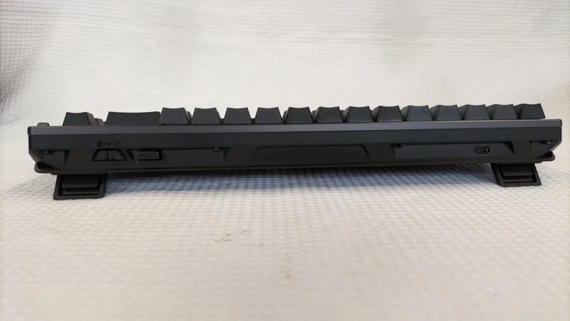 ASUS Gaming-Tastatur M701 ROG AZOTH