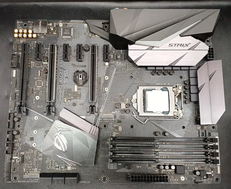 ASUS Motherboard STRIX Z270F