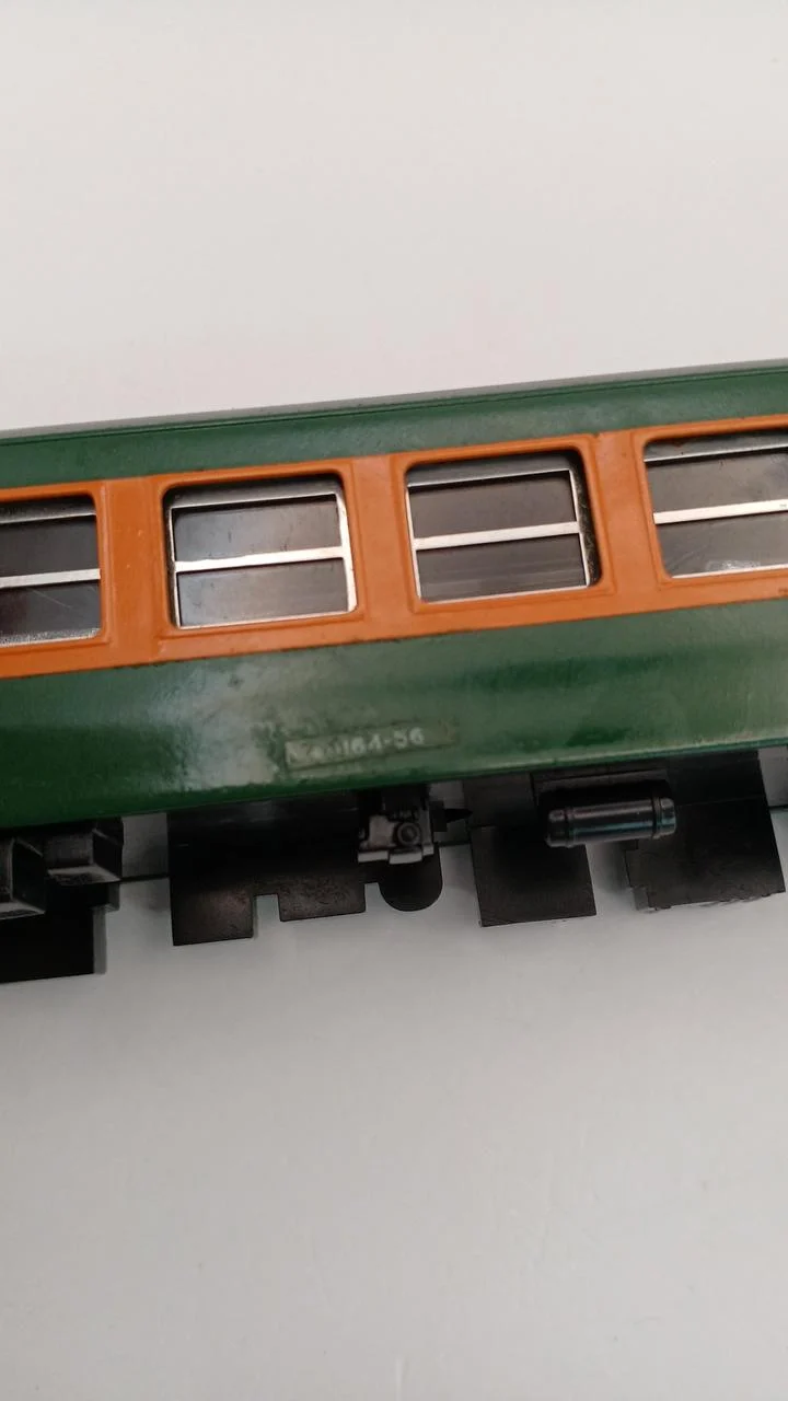 Katsumi Moha 164 Expresszug mit Motor
