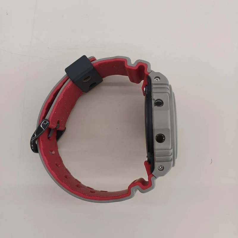 CASIO LCD-Bildschirm ungleichmäßig? Ja, DW-5700SF