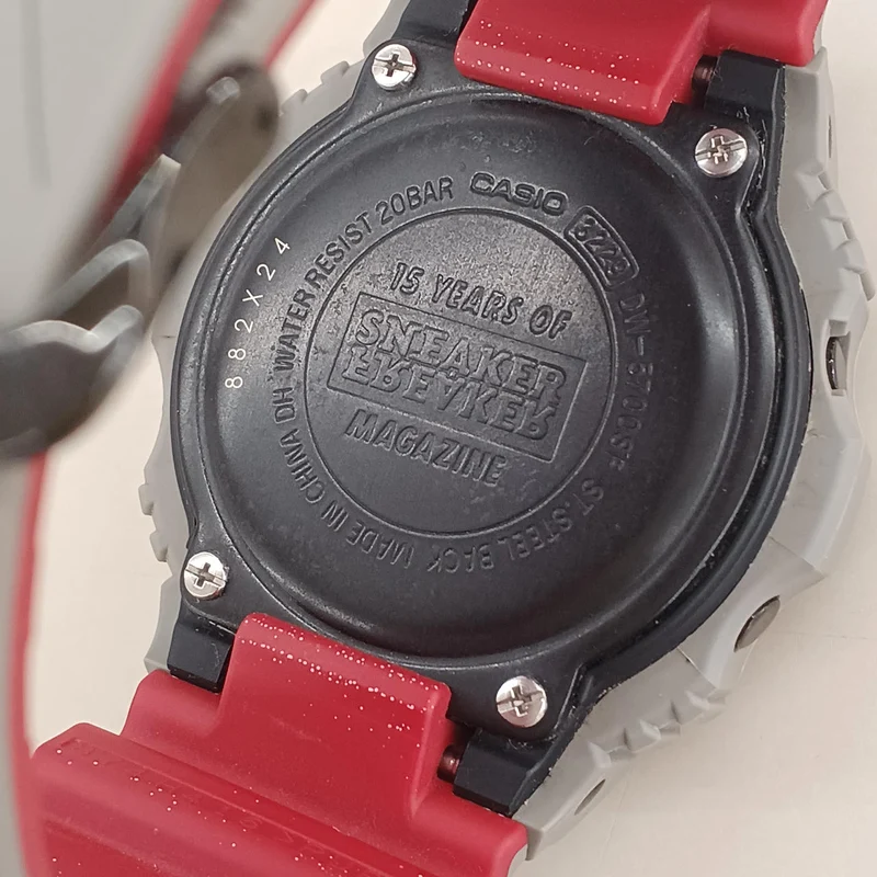 CASIO LCD-Bildschirm ungleichmäßig? Ja, DW-5700SF