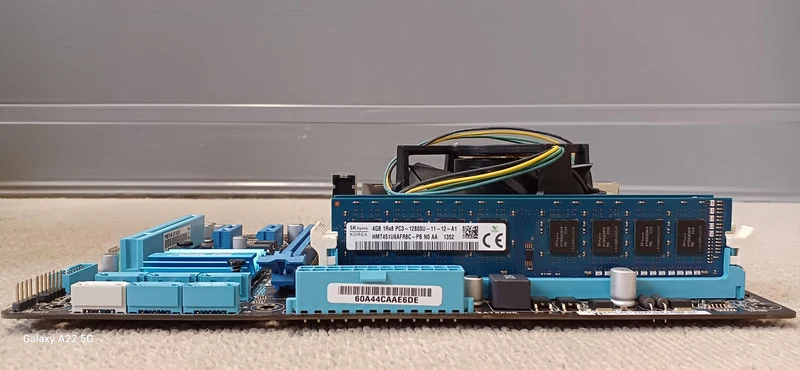 [SCHROTT] ASUS Motherboard CPU Set P8B75-M LX PLUS
