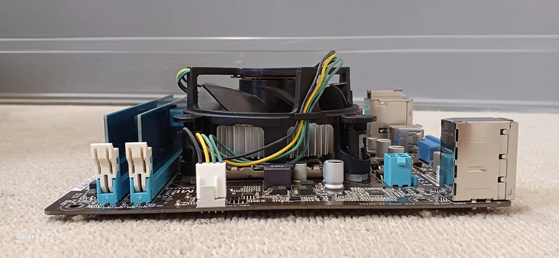 [SCHROTT] ASUS Motherboard CPU Set P8B75-M LX PLUS