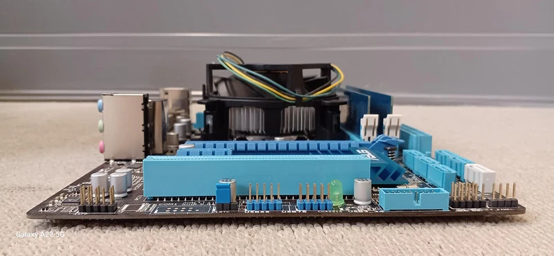 [SCHROTT] ASUS Motherboard CPU Set P8B75-M LX PLUS