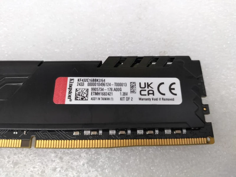 Kingston Desktop-Speicher (DDR4, 32 GB) KF432C16BBK2/64