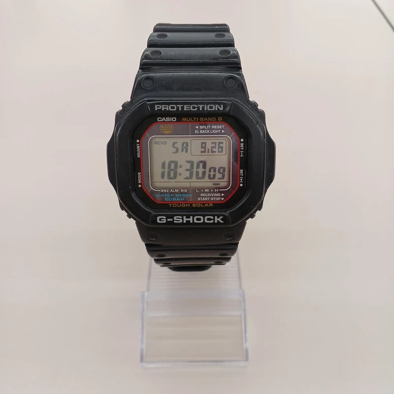 CASIO *LCD zerkratzt GW-M5610