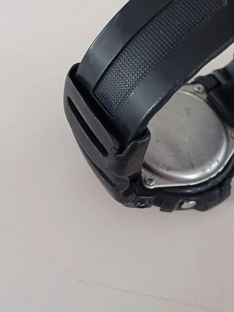CASIO G-SHOCK AWG-M100