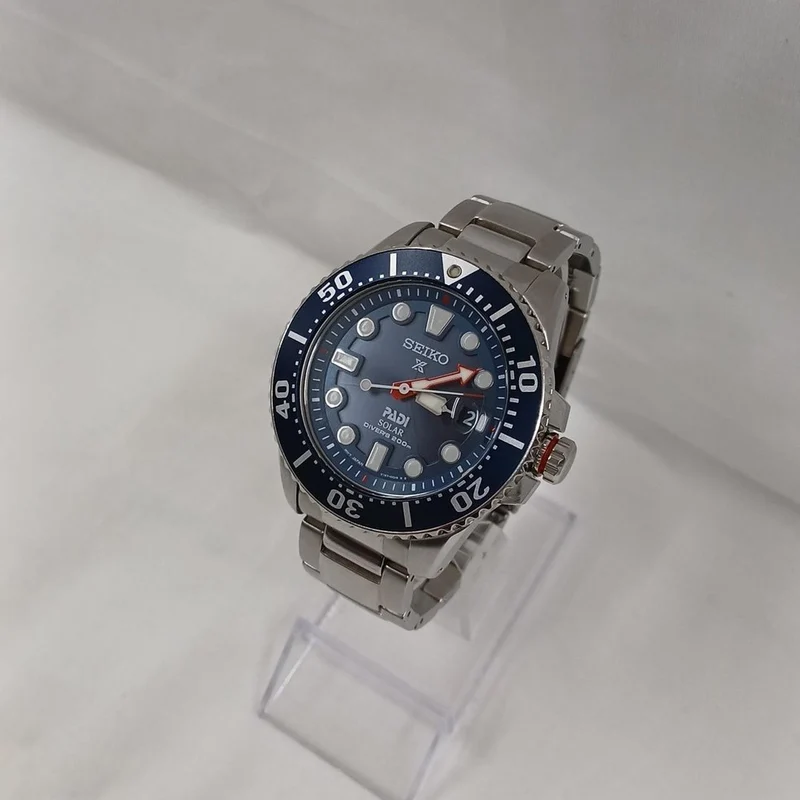 SEIKO Solar Divers V157-0DF0