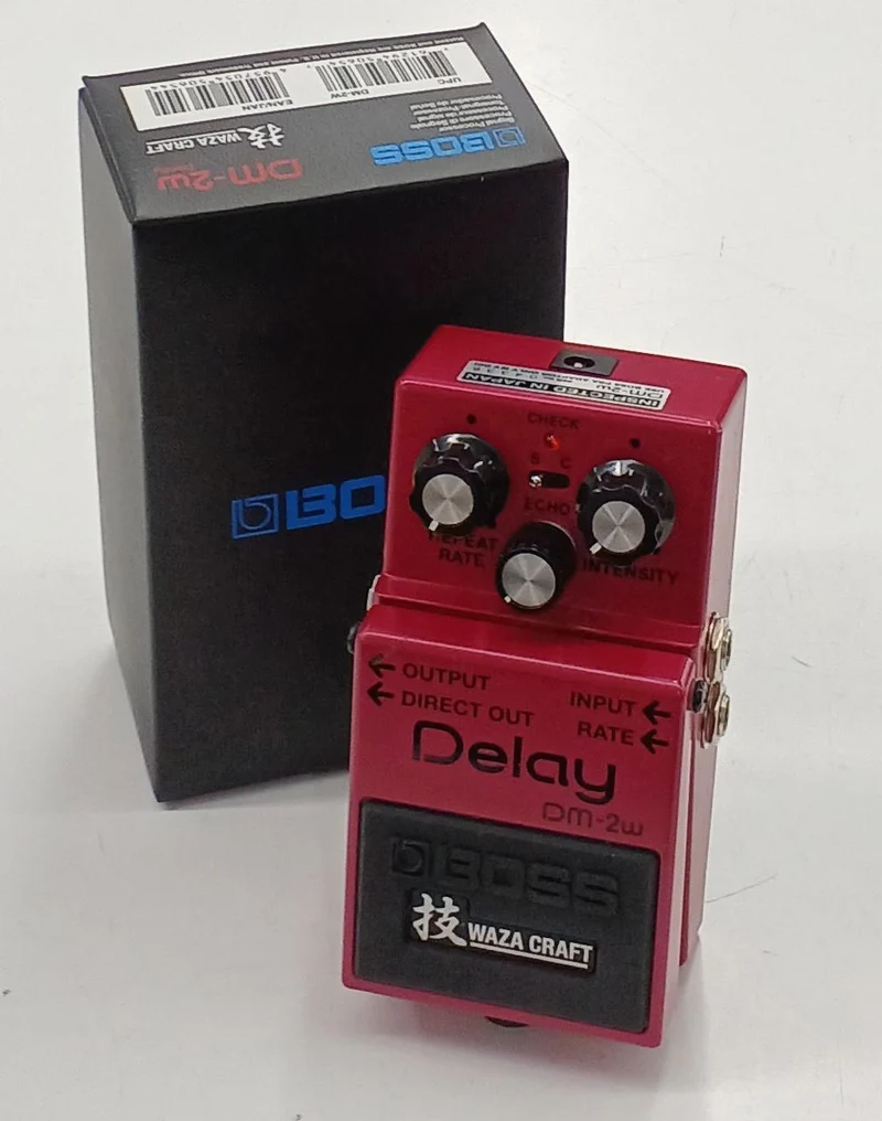 BOSS Effektpedal DM-2W