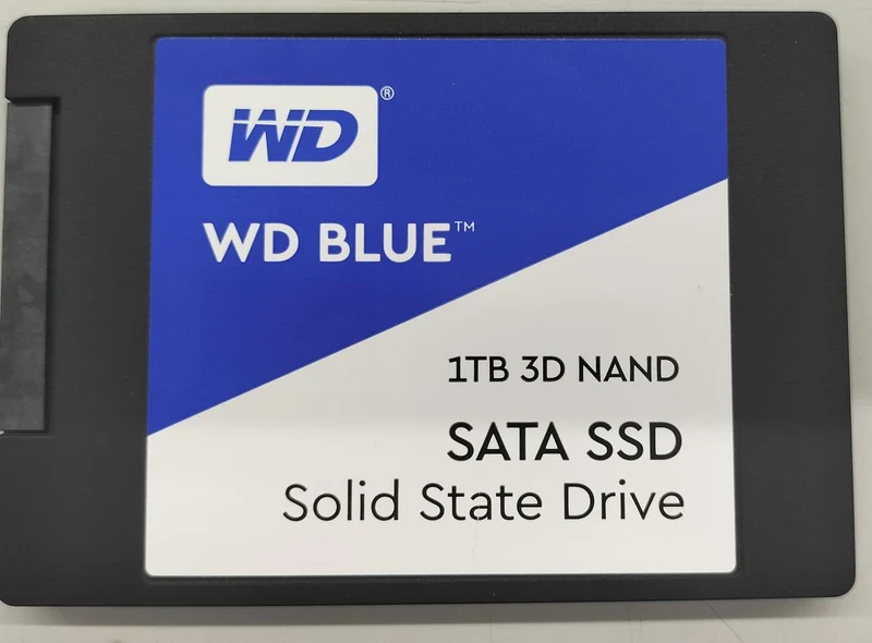 WD SSD (1 TB) WDS100T2B0A-00SM50