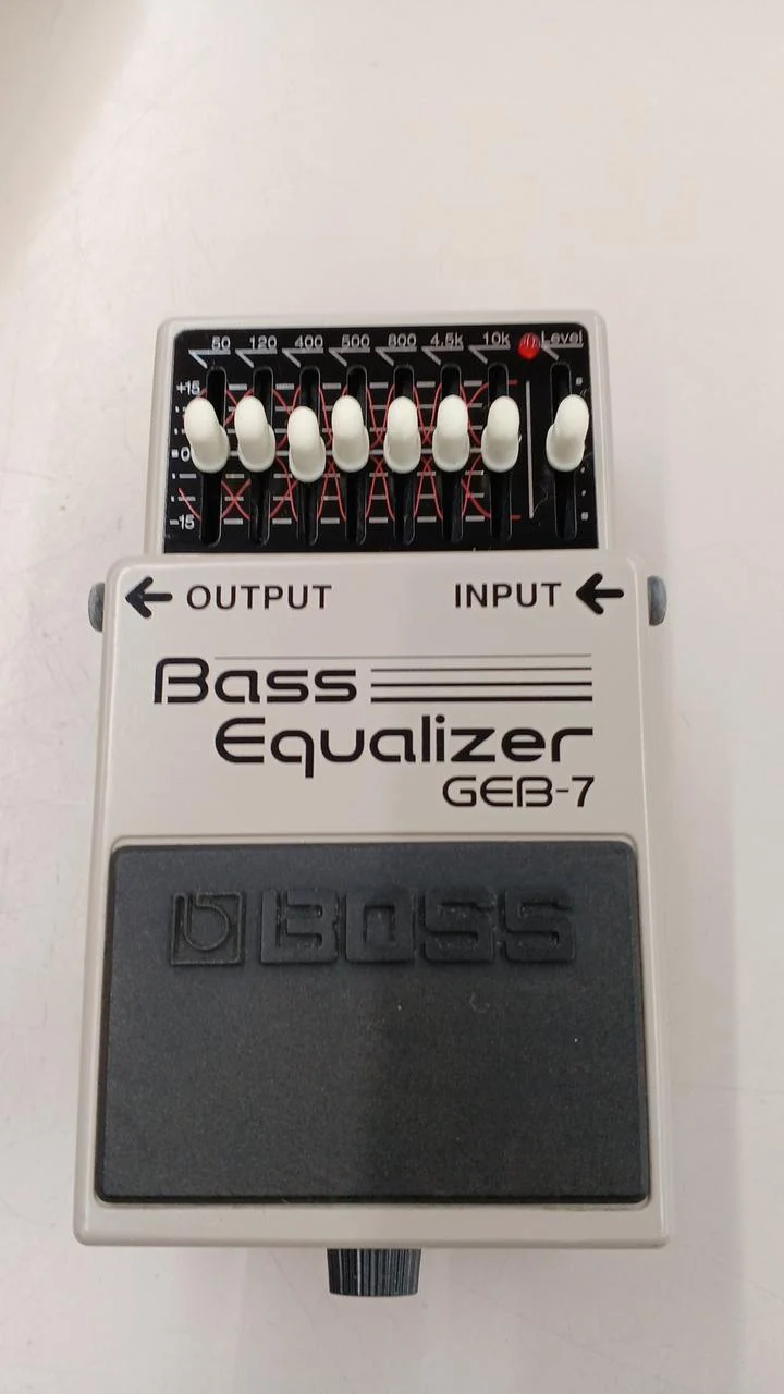 BOSS-Effektschlüssel: GEB-7