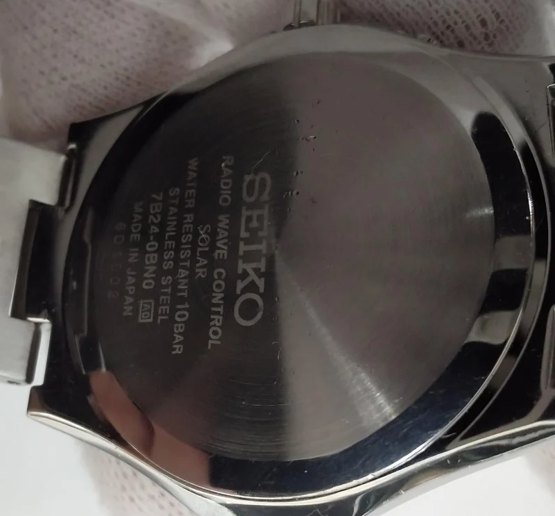 SEIKO Solar-Armbanduhr 7B24-0BN0