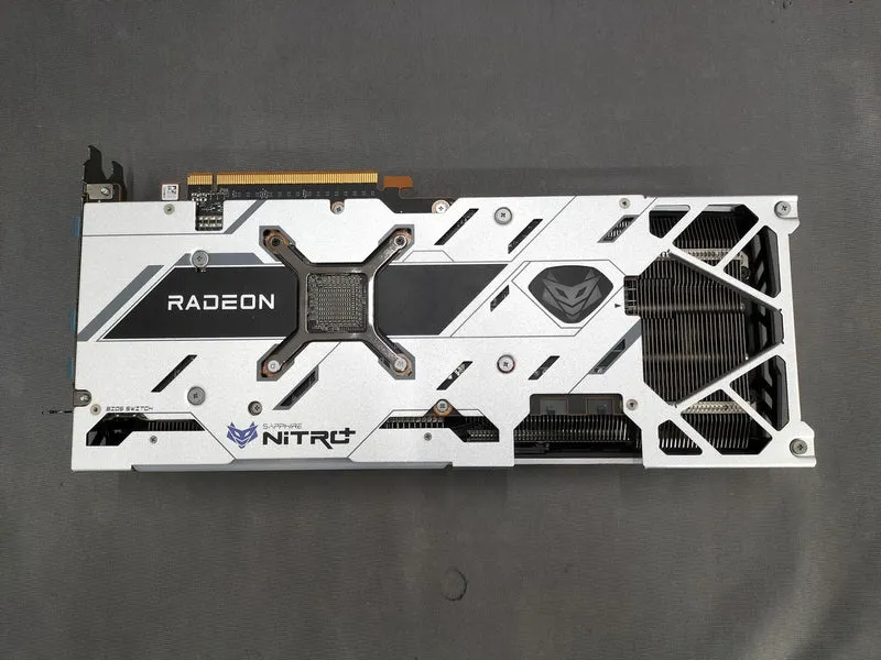 SAPPHIRE NITRO+ Grafikkarte: RADEON RX6700XT OC 12GB GDDR6