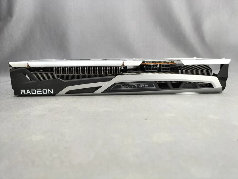 SAPPHIRE NITRO+ Grafikkarte: RADEON RX6700XT OC 12GB GDDR6