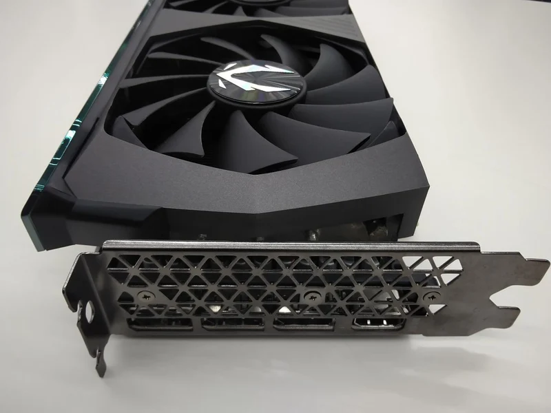 ZOTAC-Grafikkarte: ZT-A30800F-10P