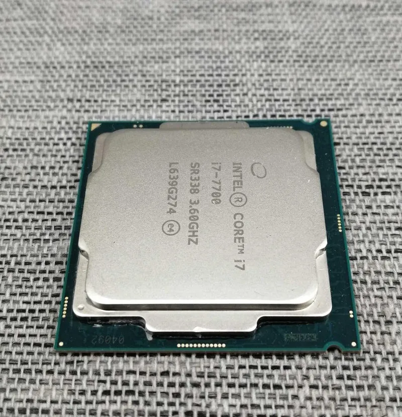 Intel Core i7-7700 CPU