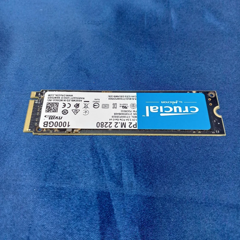 CRUCIAL SSD CT1000P2SSD8 (1 TB)