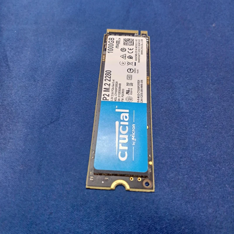 CRUCIAL SSD CT1000P2SSD8 (1 TB)