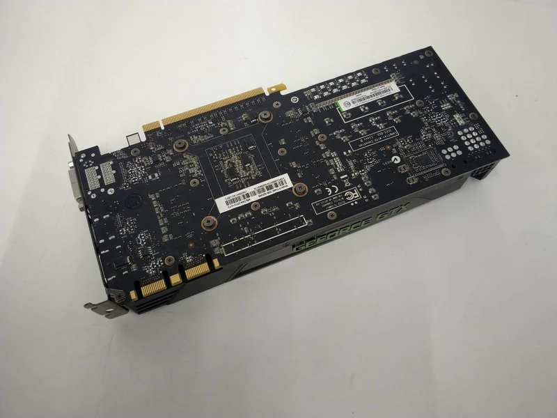 NVIDIA-Grafikkarte: GTX680 2GB GDDR5