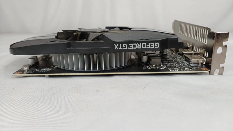 ASUS Grafikkarte PH-GTX1650-4G