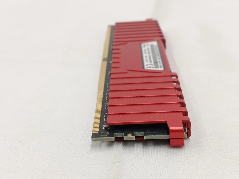 CORSAIR DDR4-Speicher CMK32GX4M2A2666C16R