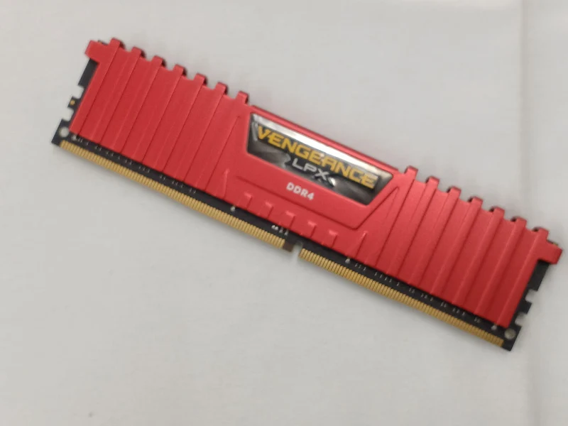 CORSAIR DDR4-Speicher CMK32GX4M2A2666C16R
